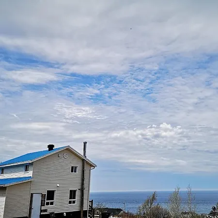 Lofts Hotel Gaspesie Sainte Anne des Monts Exterior photo