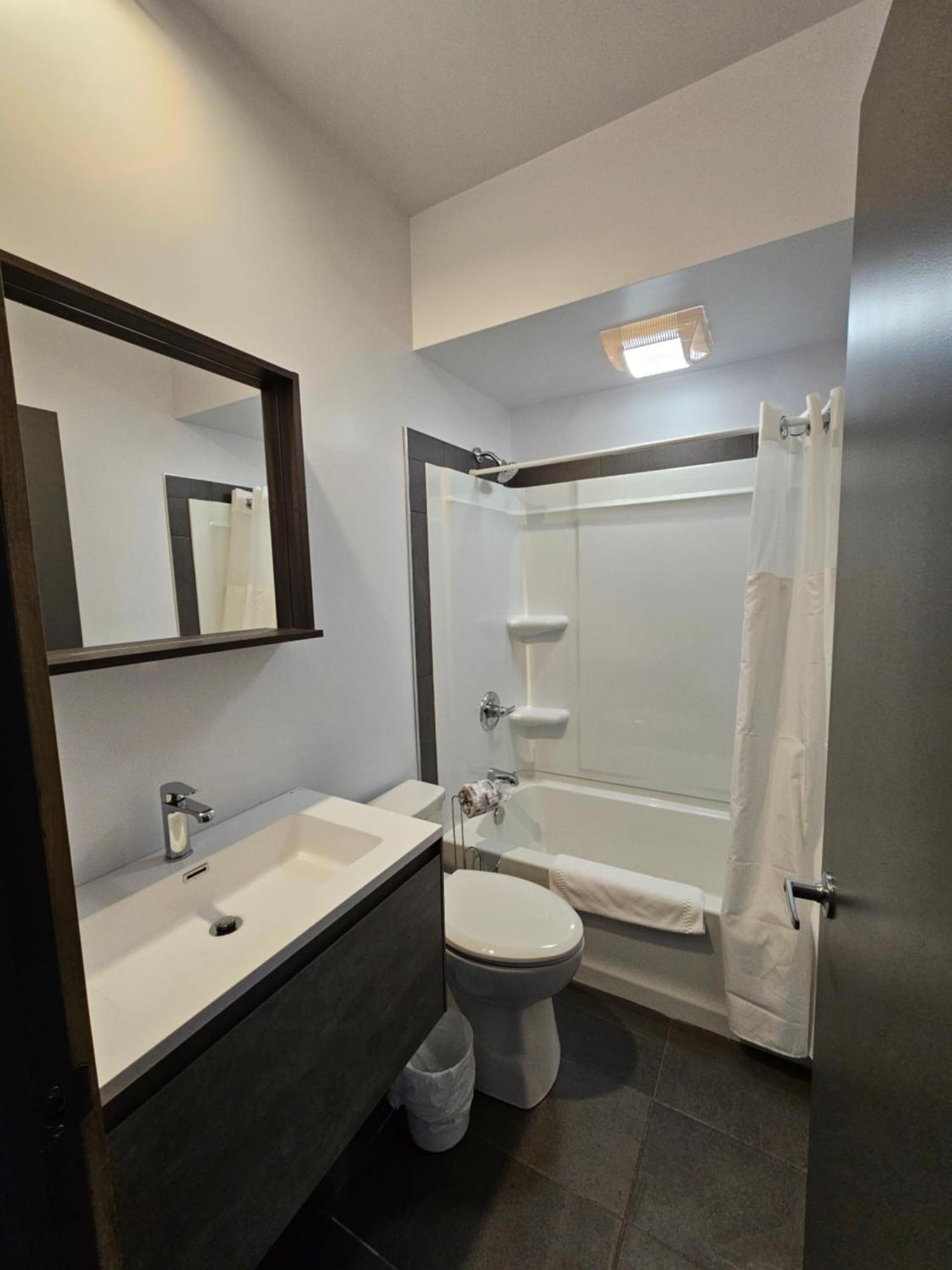 Lofts Gaspesie Hotel Sainte Anne des Monts